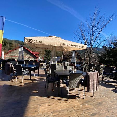 Royal Inn Busteni-Adults Only Экстерьер фото