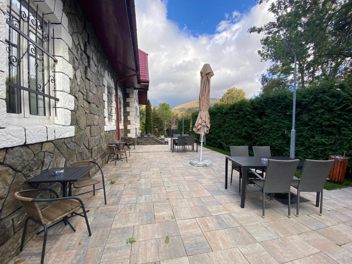 Royal Inn Busteni-Adults Only Экстерьер фото
