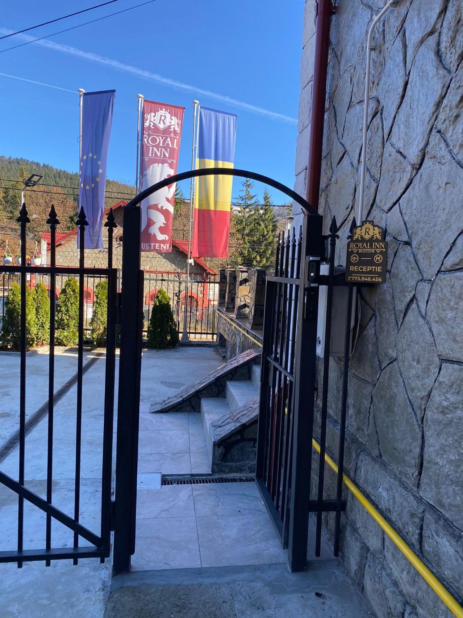 Royal Inn Busteni-Adults Only Экстерьер фото